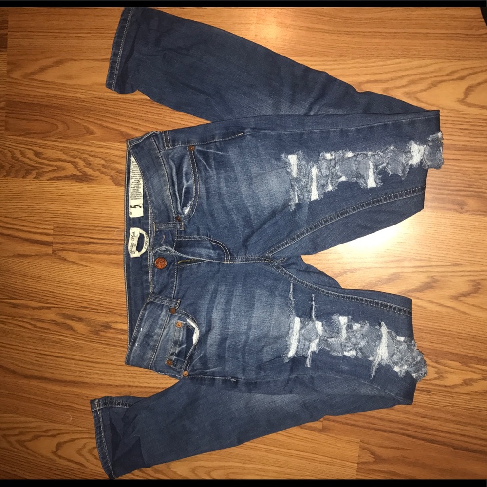 Ripped Skinny Jean
